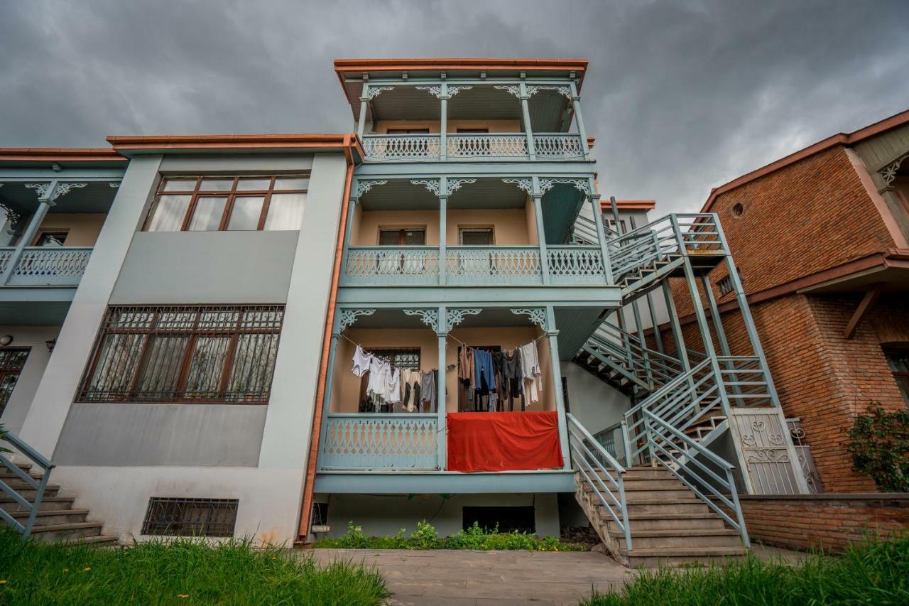 Postcard Balconies Apartment Tbilisi Exterior photo