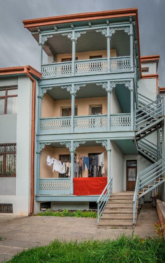 Postcard Balconies Apartment Tbilisi Exterior photo